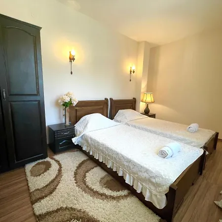 Slavova Krepost Hotel 3*