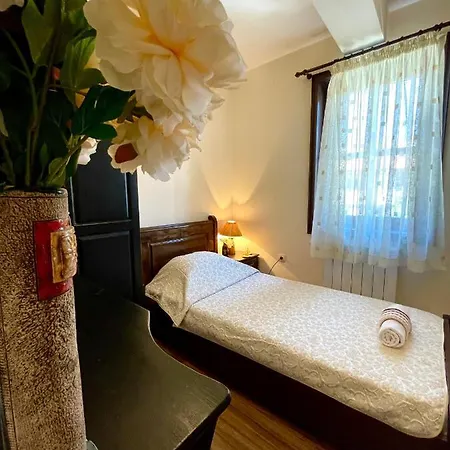 Slavova Krepost Hotel