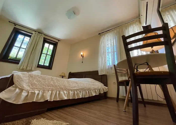 Slavova Krepost Hotel 3*