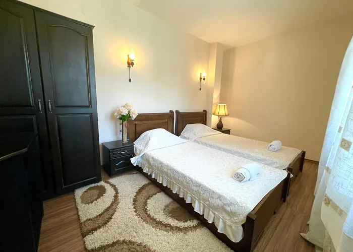 Slavova Krepost Hotel 3*