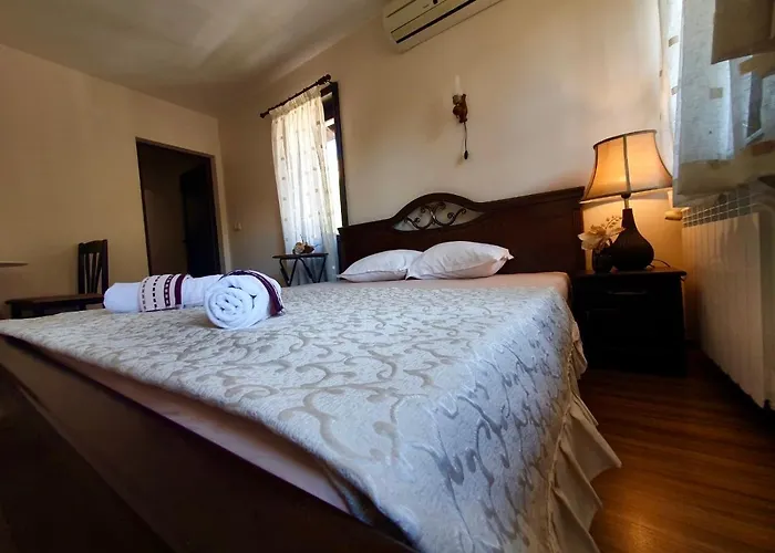 Slavova Krepost 3* Melnik (Blagoevgrad)